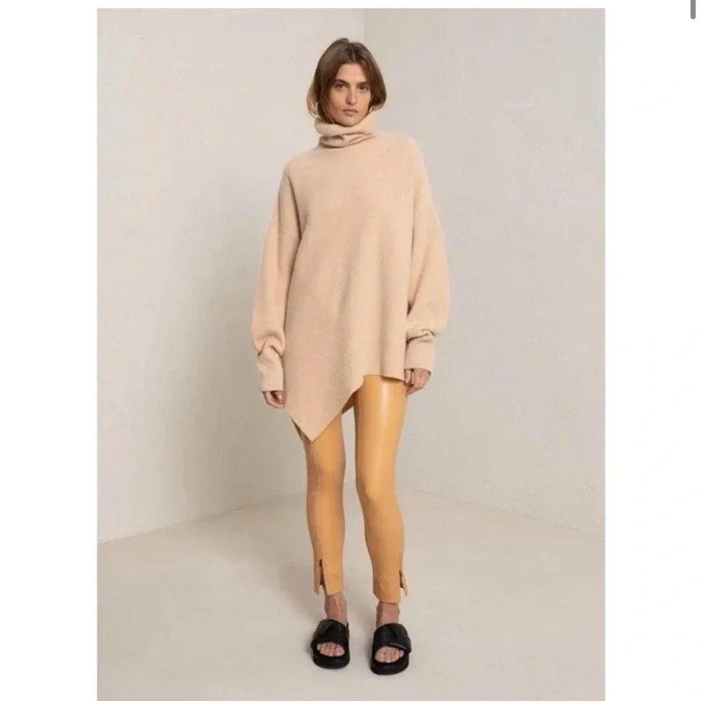 Rory Turtleneck Sweater Tan | Wool Cashmere Blend | Size M - Picture 1 of 6